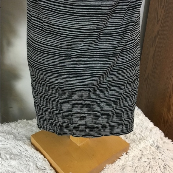 Mossimo XXL sleeveless cowel neck black gray stripe - Picture 3 of 9